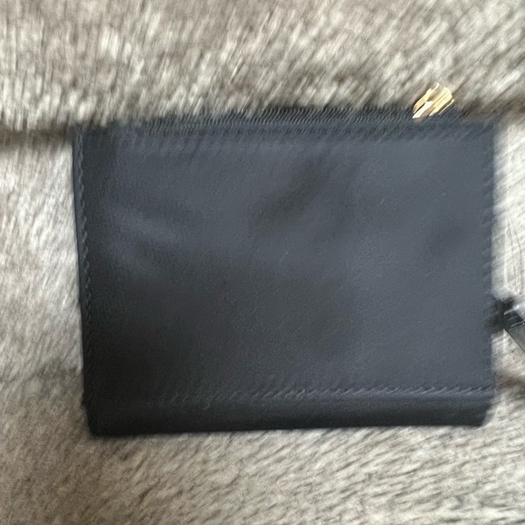 Guess Microfiber Wallet - Picture 5 of 6
